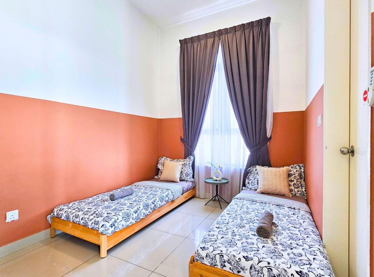 Conezion Near Ioi City Mall, Maeps Serdang, Putrajaya By Cloud Host Dış mekan fotoğraf