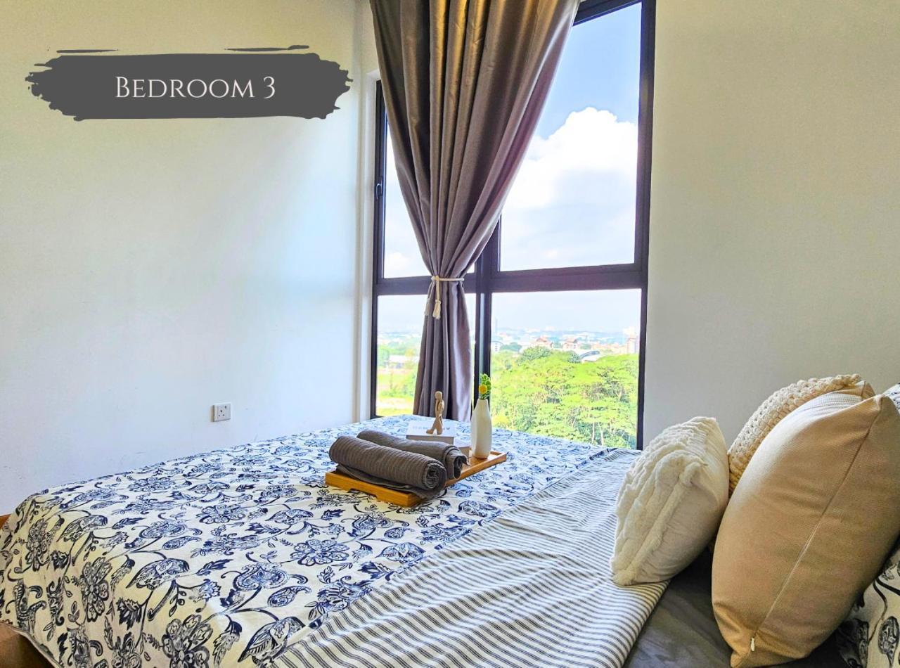 Conezion Near Ioi City Mall, Maeps Serdang, Putrajaya By Cloud Host Oda fotoğraf