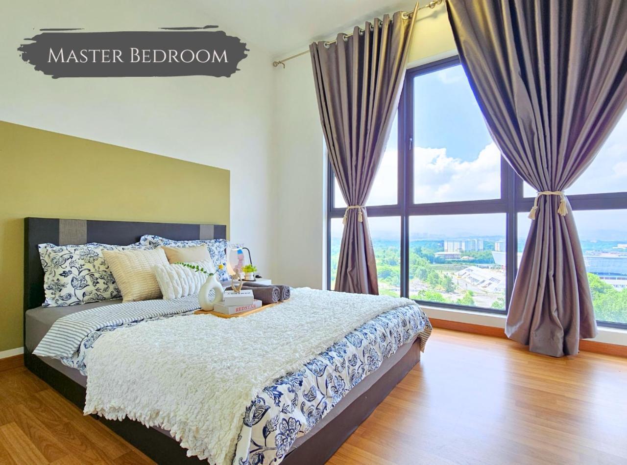 Conezion Near Ioi City Mall, Maeps Serdang, Putrajaya By Cloud Host Oda fotoğraf
